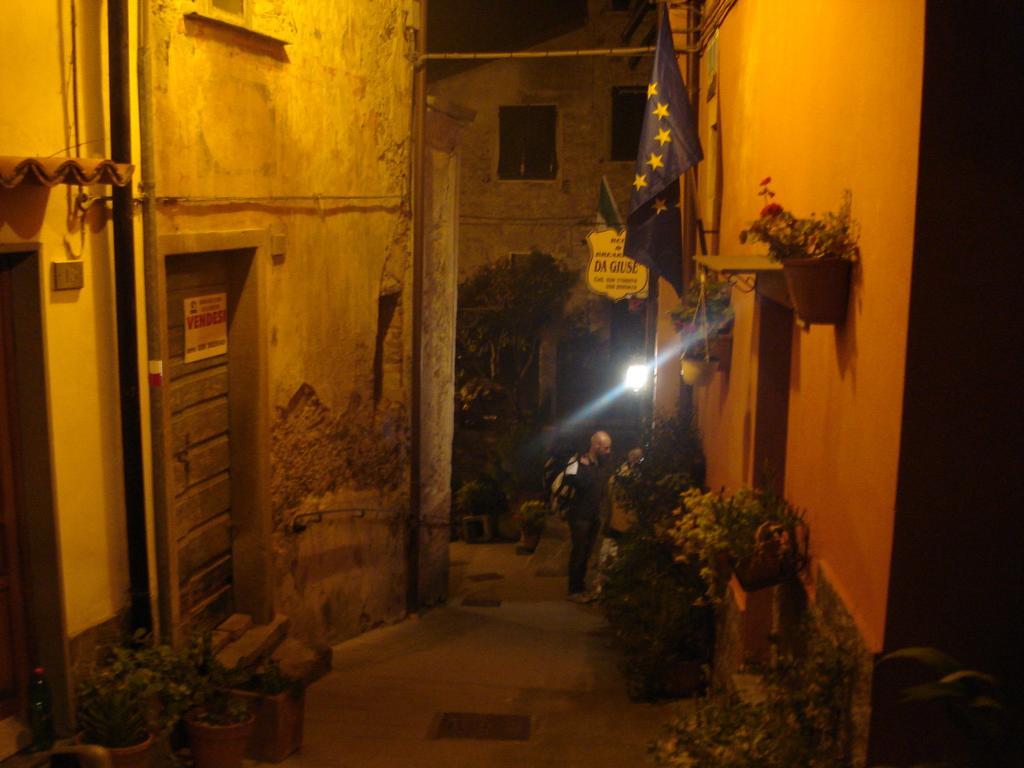 Da Giuse Bed & Breakfast Trebiano Bagian luar foto